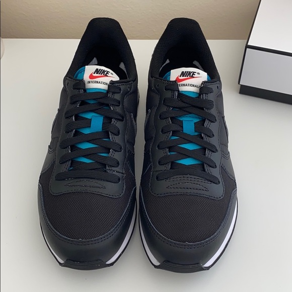 New Nike internationalist custom made shoes - Picture 3 of 8